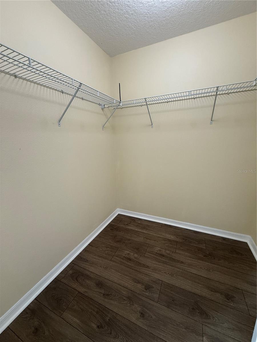 Image 20 of 46 For 2076 Leather Fern Drive