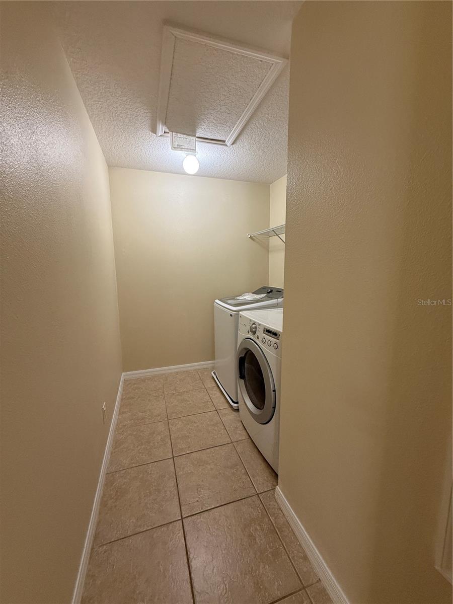 Image 25 of 46 For 2076 Leather Fern Drive