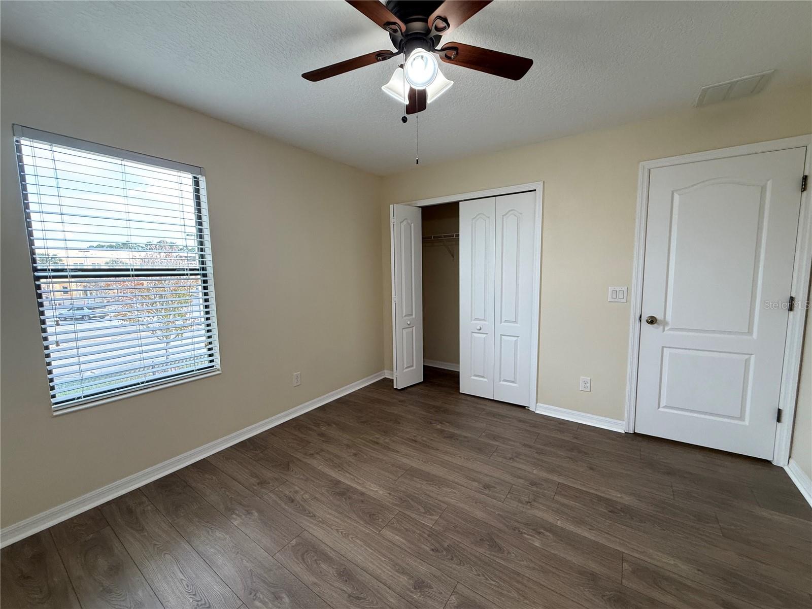 Image 32 of 46 For 2076 Leather Fern Drive