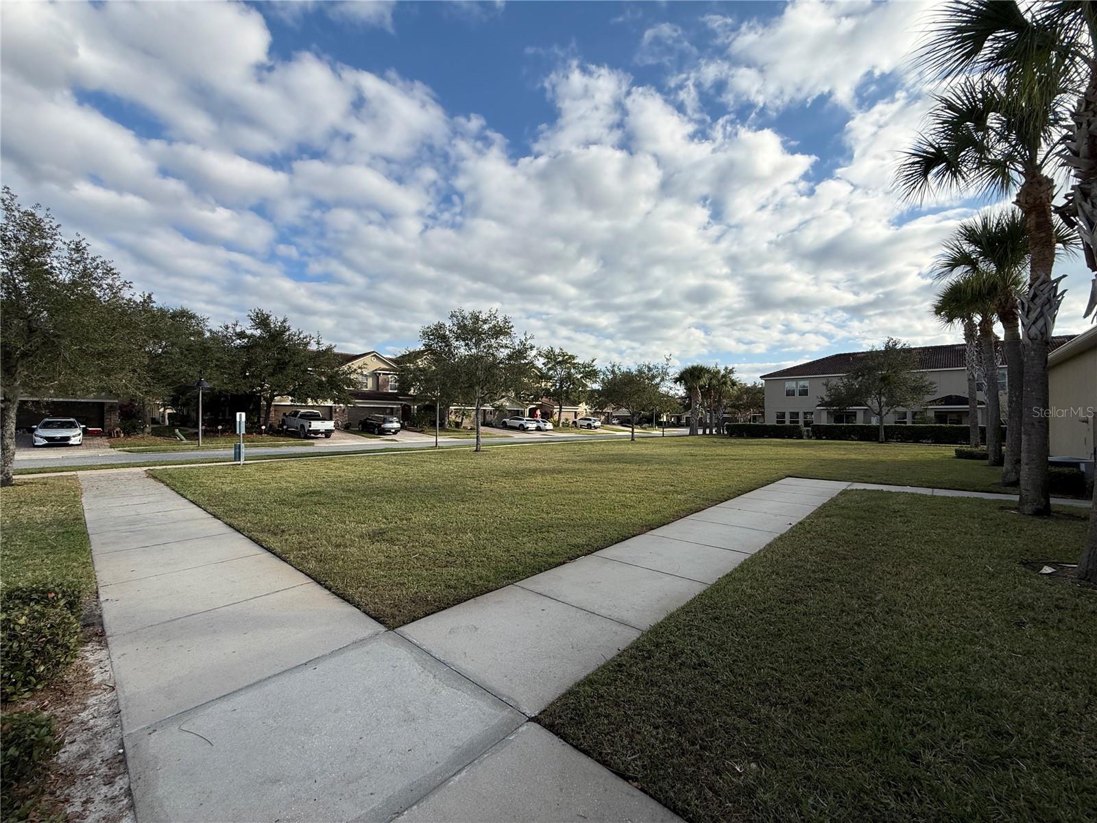 Image 41 of 46 For 2076 Leather Fern Drive