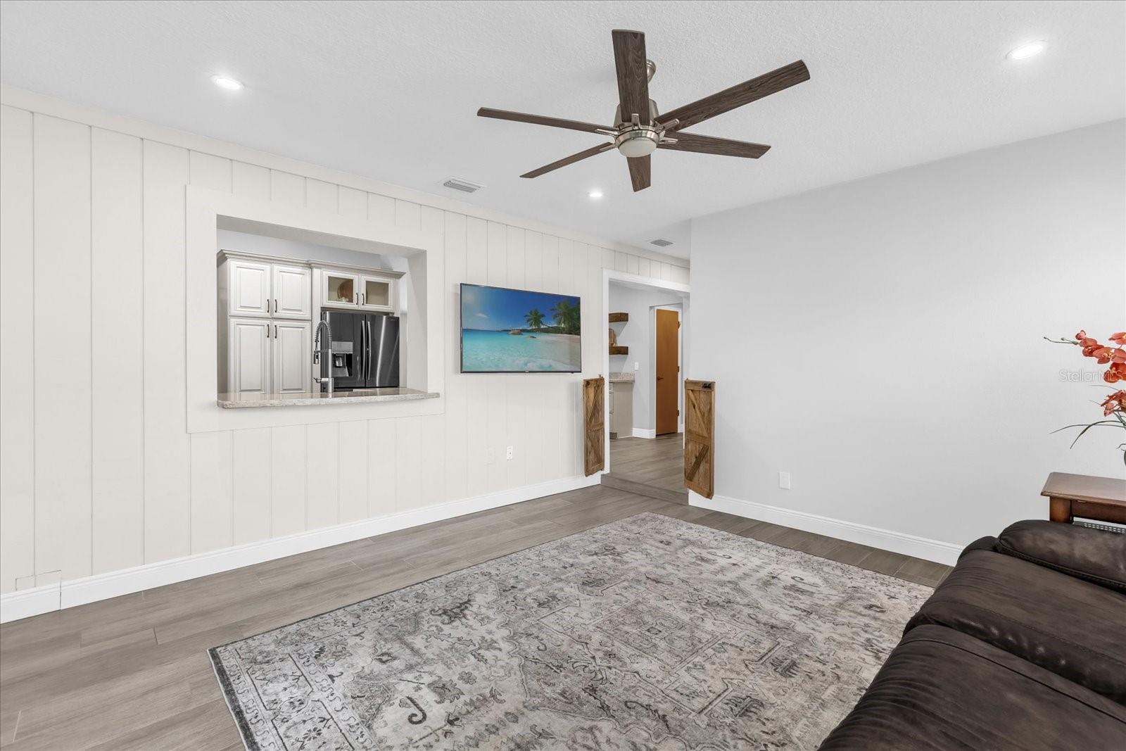 Image 15 of 38 For 836 Maraval Court