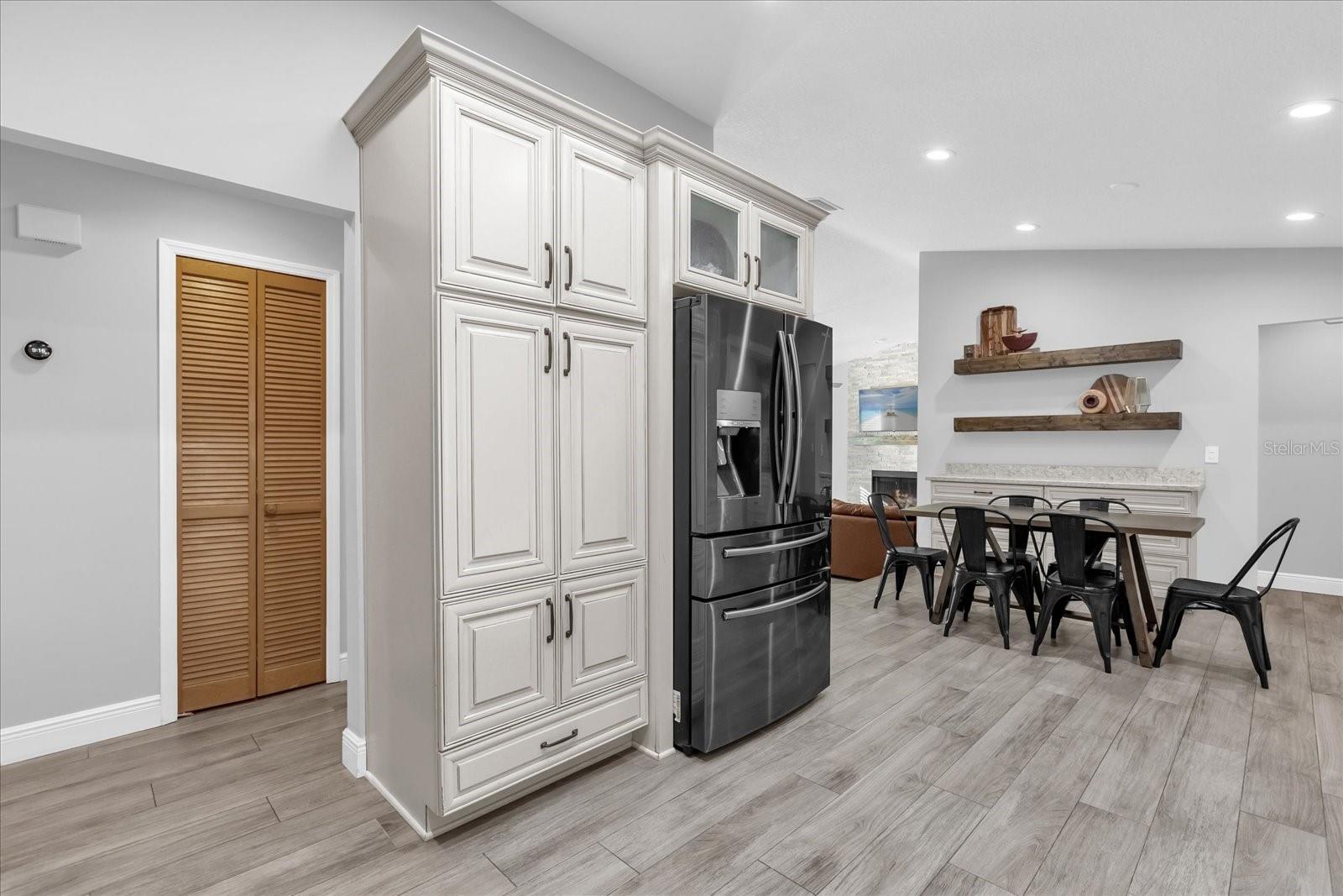 Image 19 of 38 For 836 Maraval Court