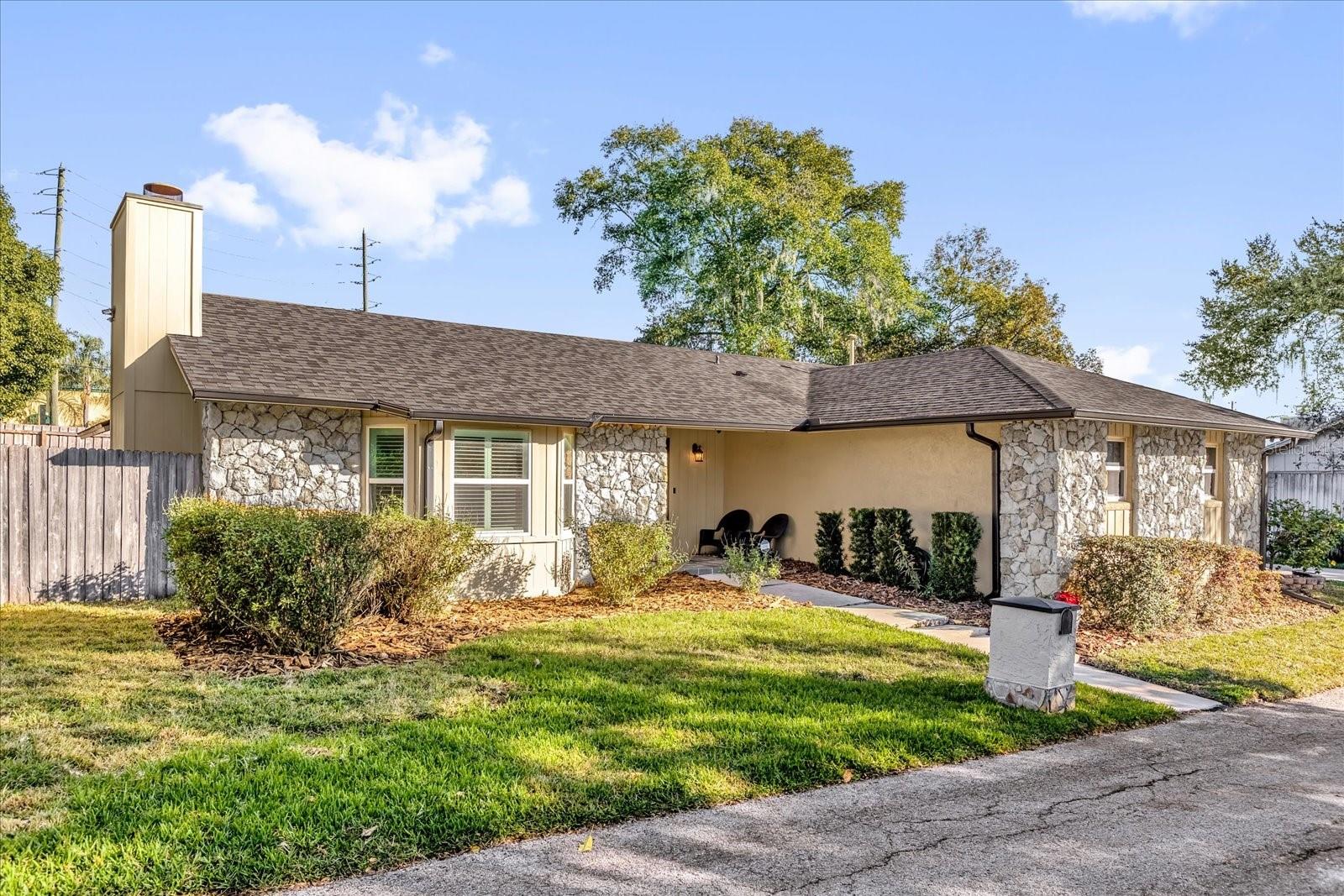 Image 8 of 38 For 836 Maraval Court