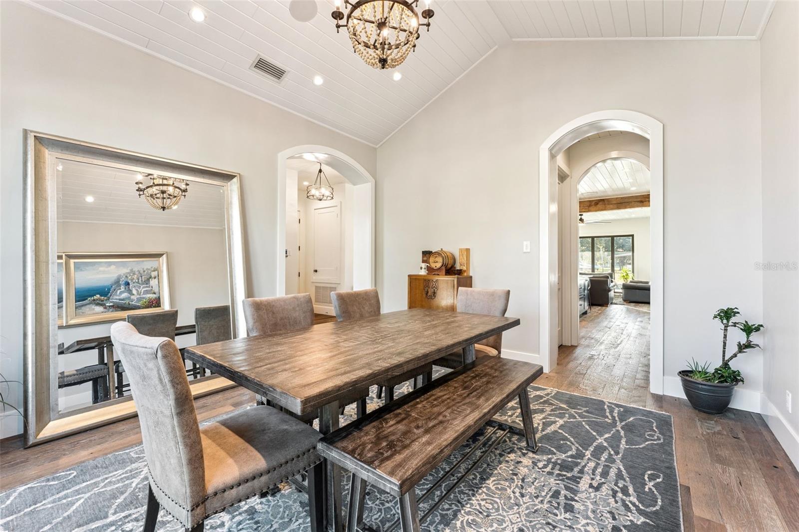 Image 11 of 42 For 2072 Starboard Drive