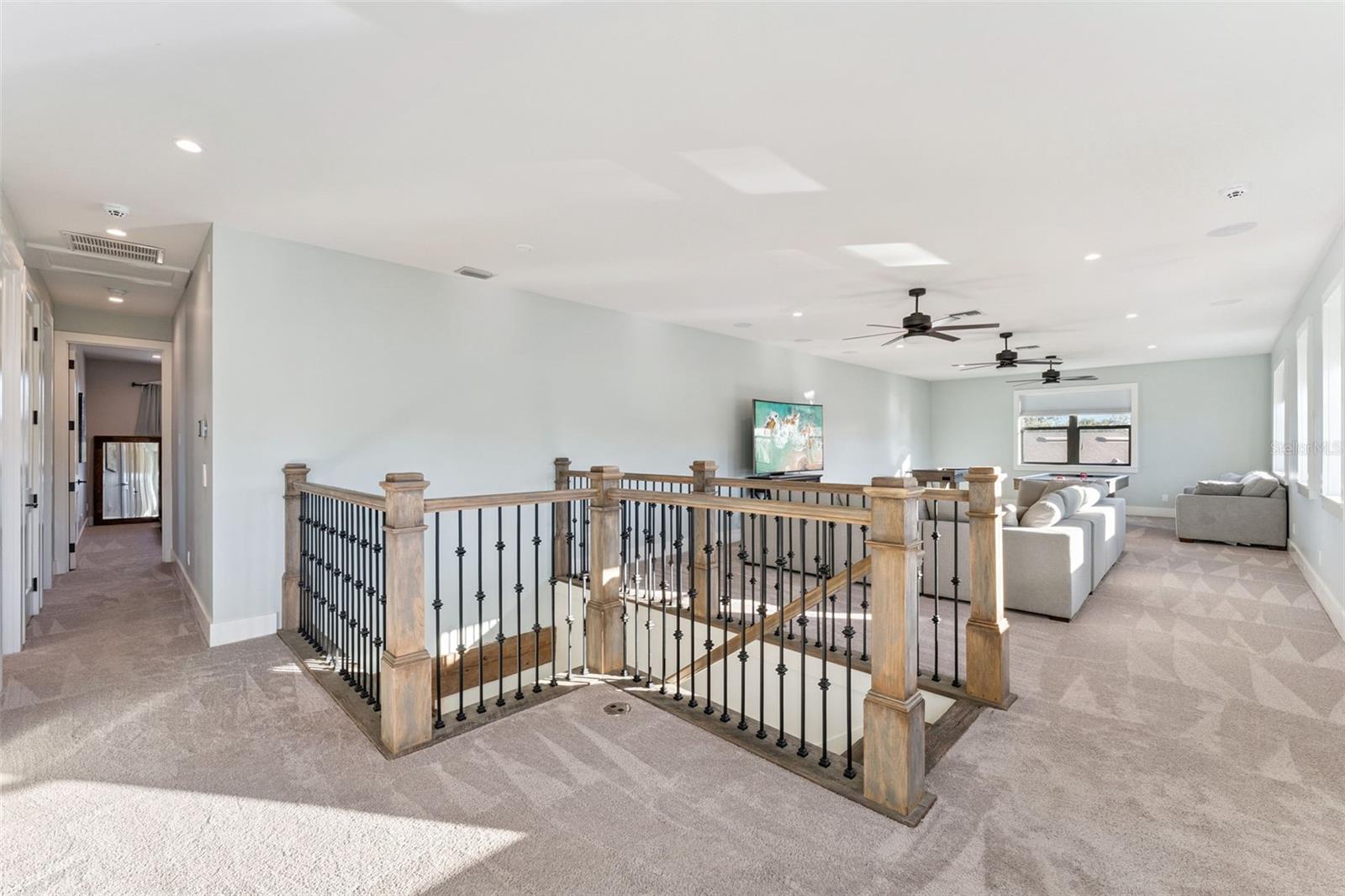 Image 19 of 42 For 2072 Starboard Drive