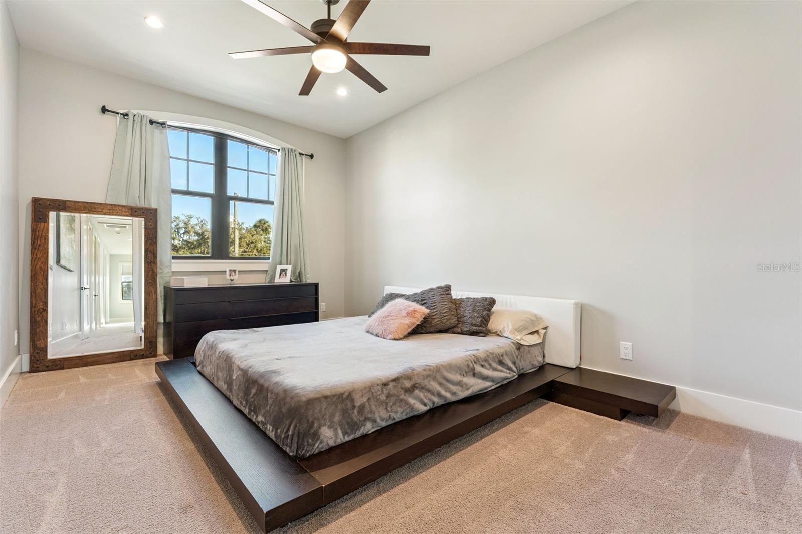 Image 22 of 42 For 2072 Starboard Drive