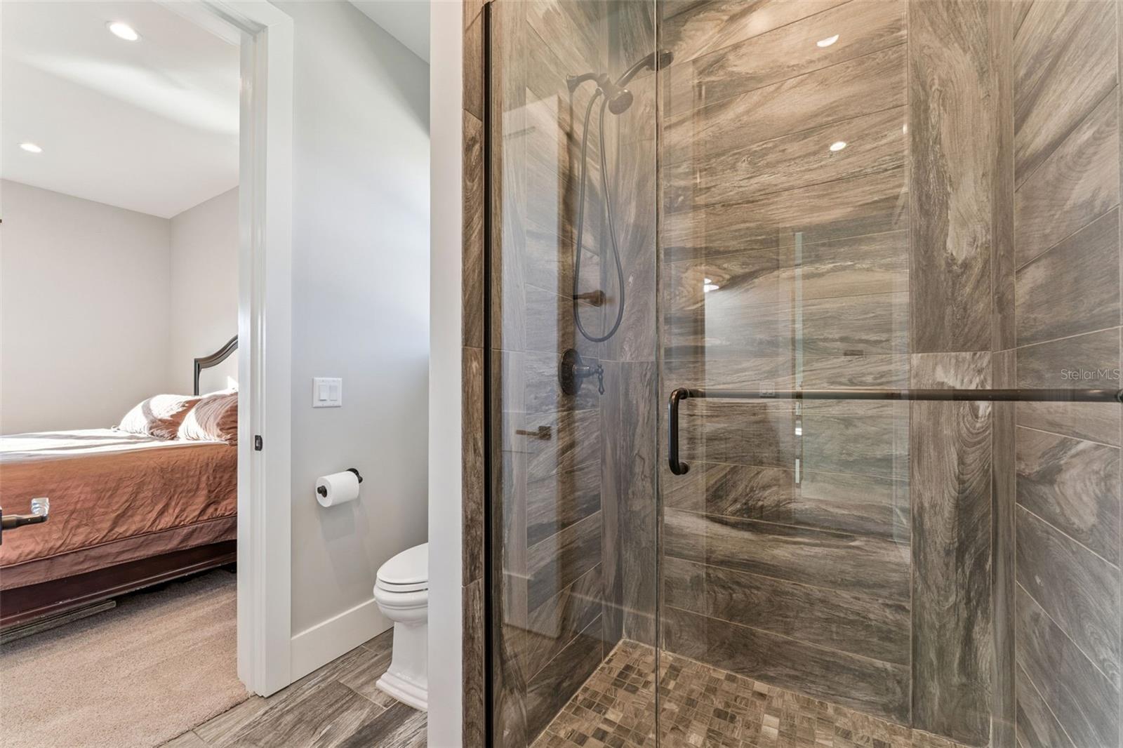 Image 27 of 42 For 2072 Starboard Drive