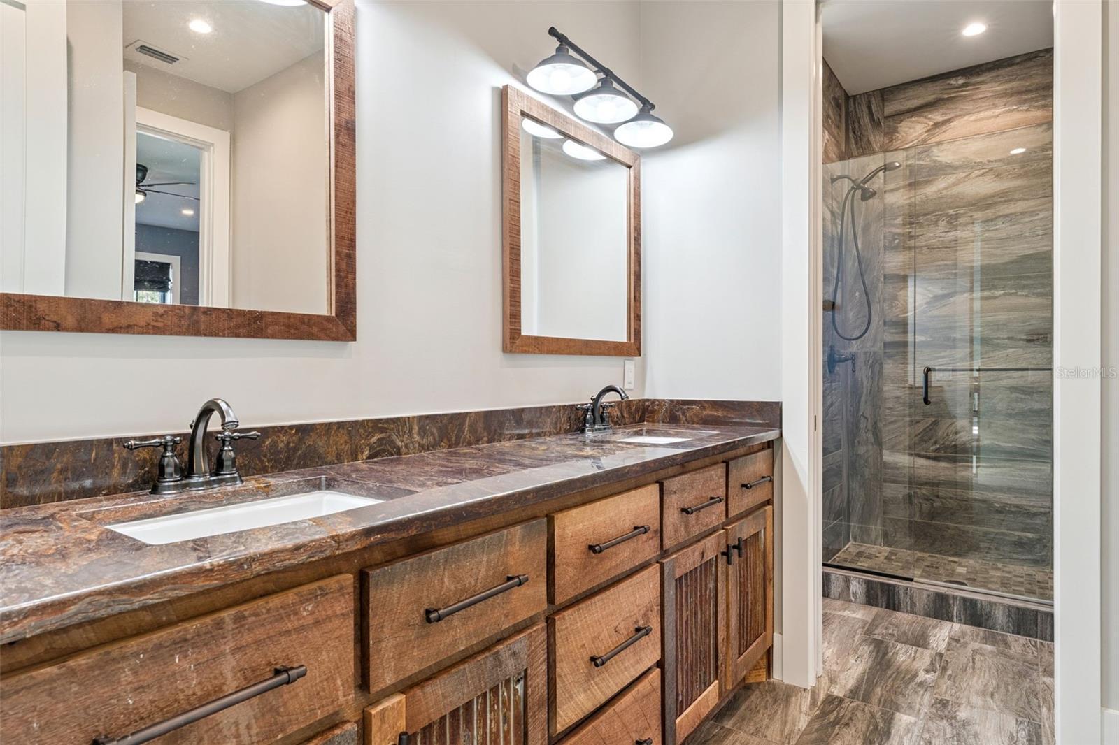 Image 28 of 42 For 2072 Starboard Drive