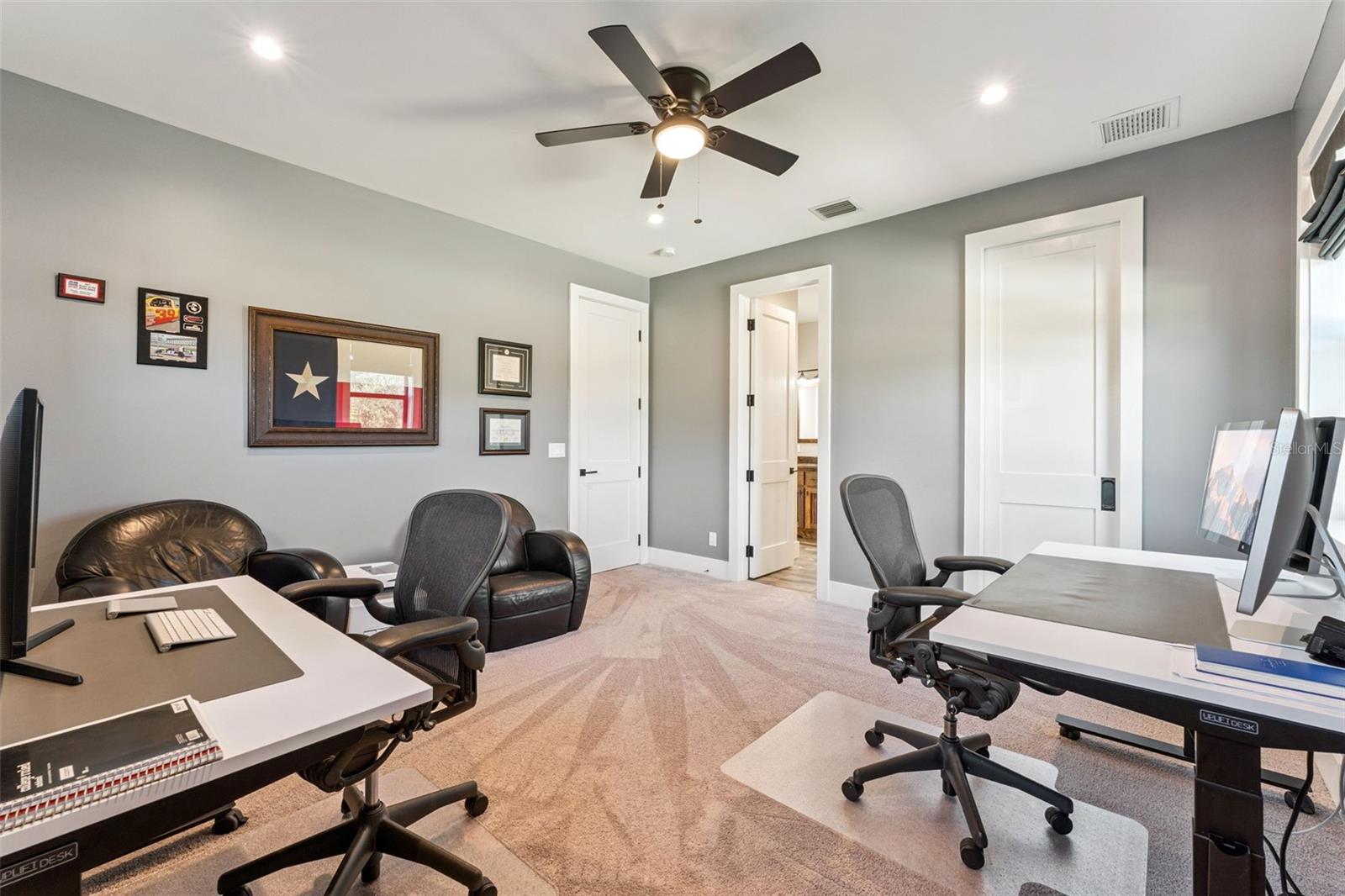 Image 29 of 42 For 2072 Starboard Drive