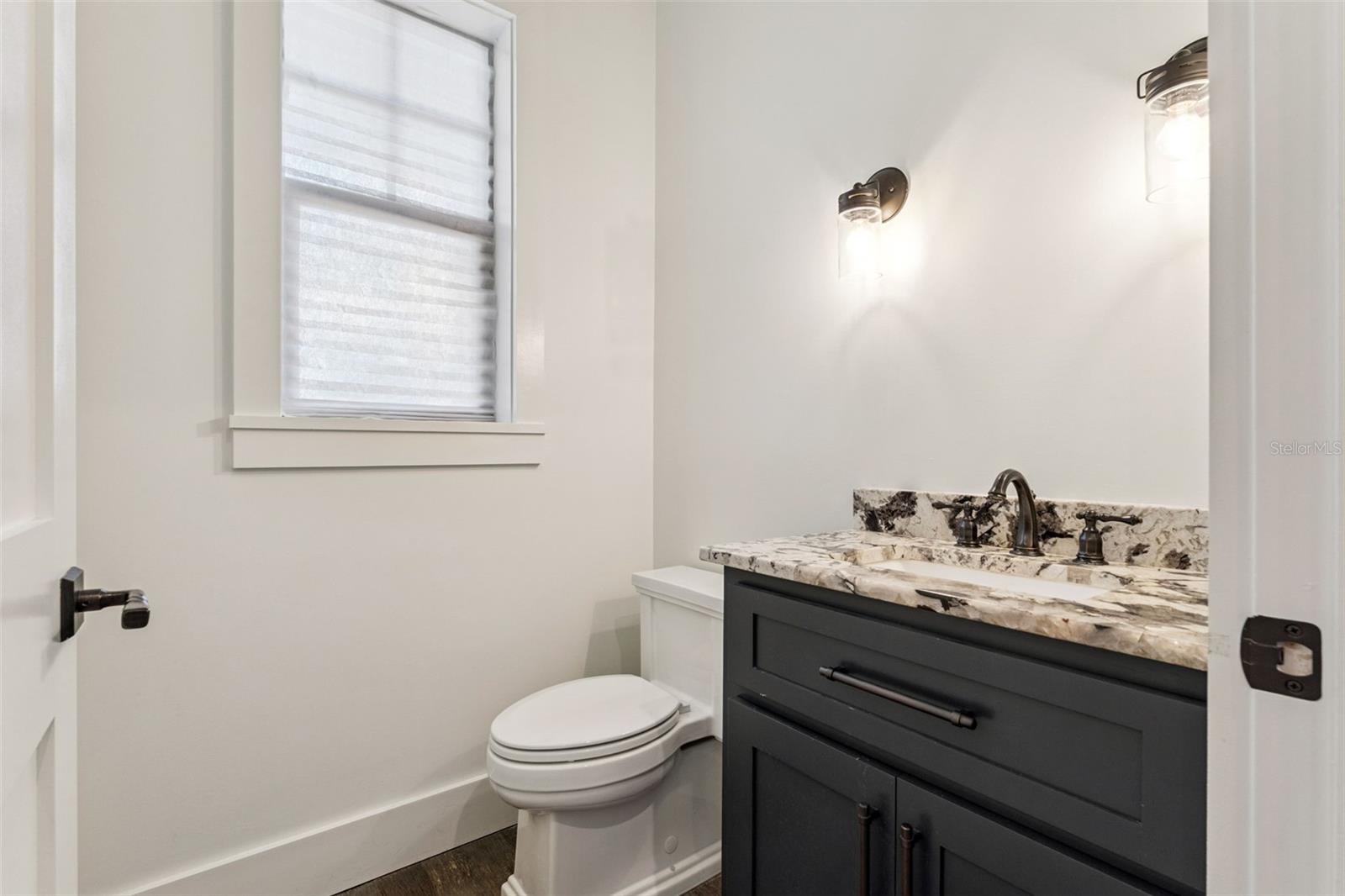 Image 31 of 42 For 2072 Starboard Drive