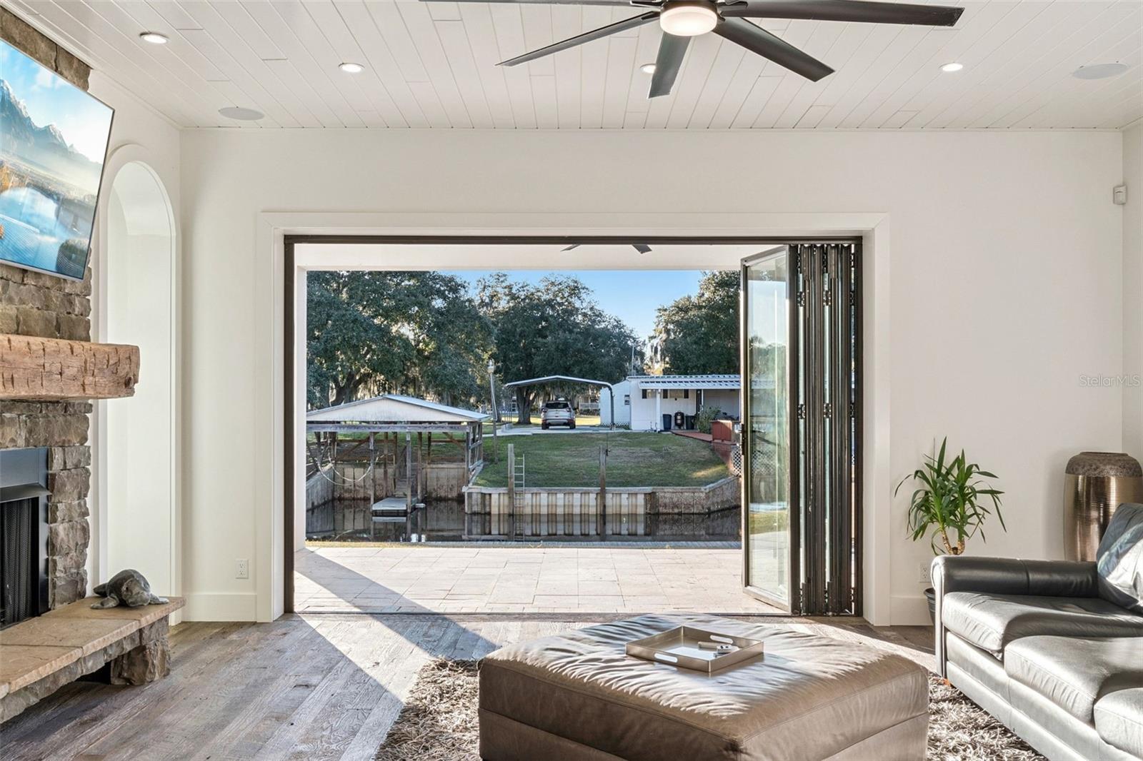 Image 6 of 42 For 2072 Starboard Drive