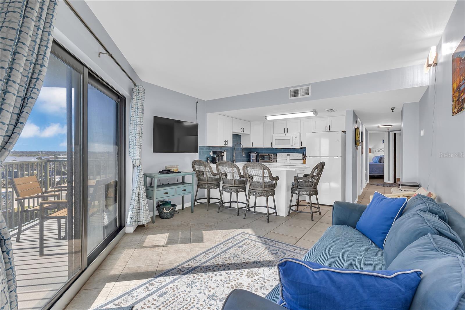 Image 2 of 30 For 3647 Atlantic Avenue 407