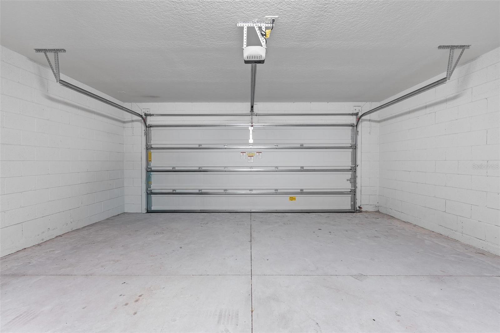 Image 19 of 35 For 1557 Venice Lane