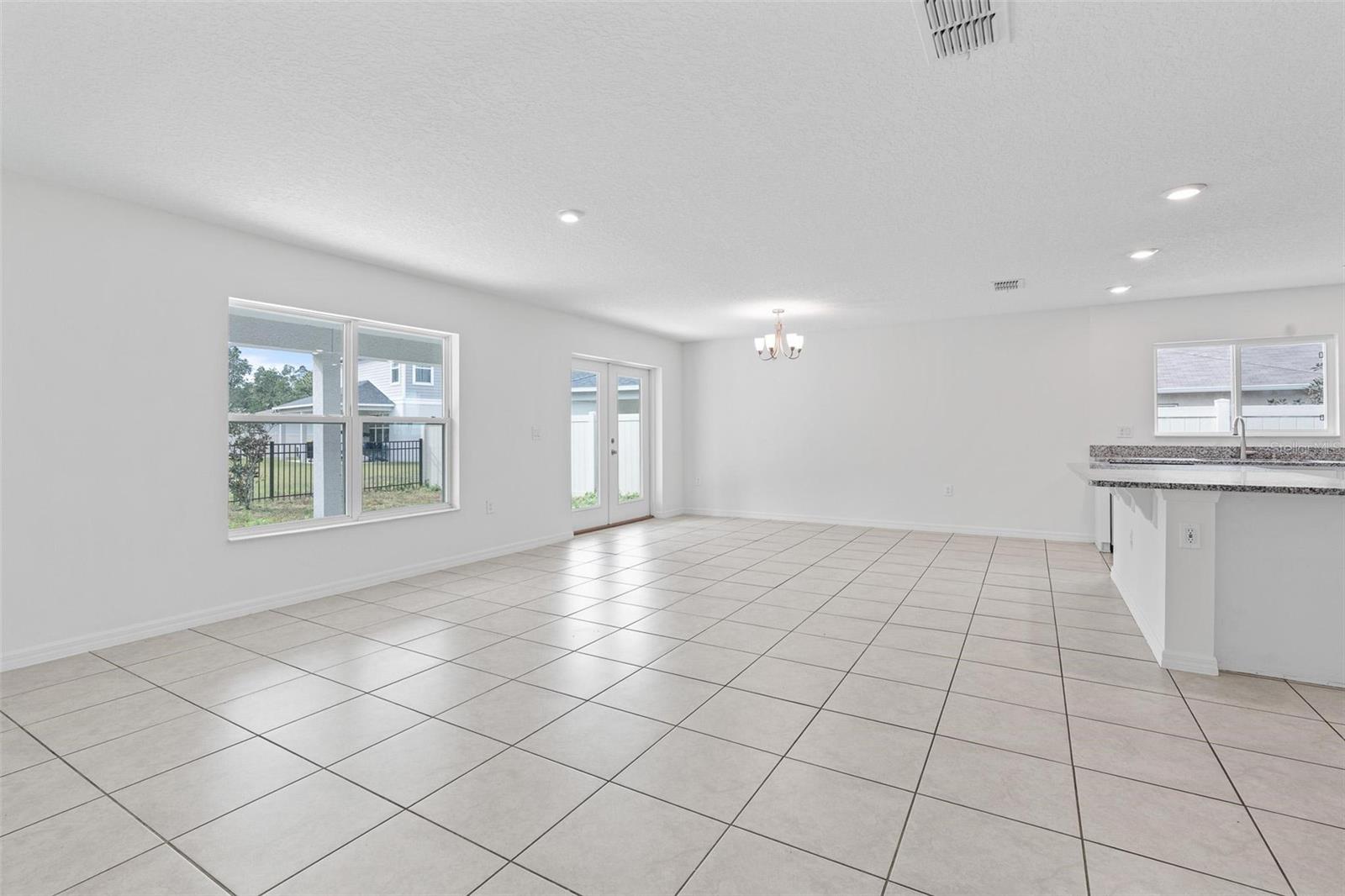 Image 26 of 35 For 1557 Venice Lane