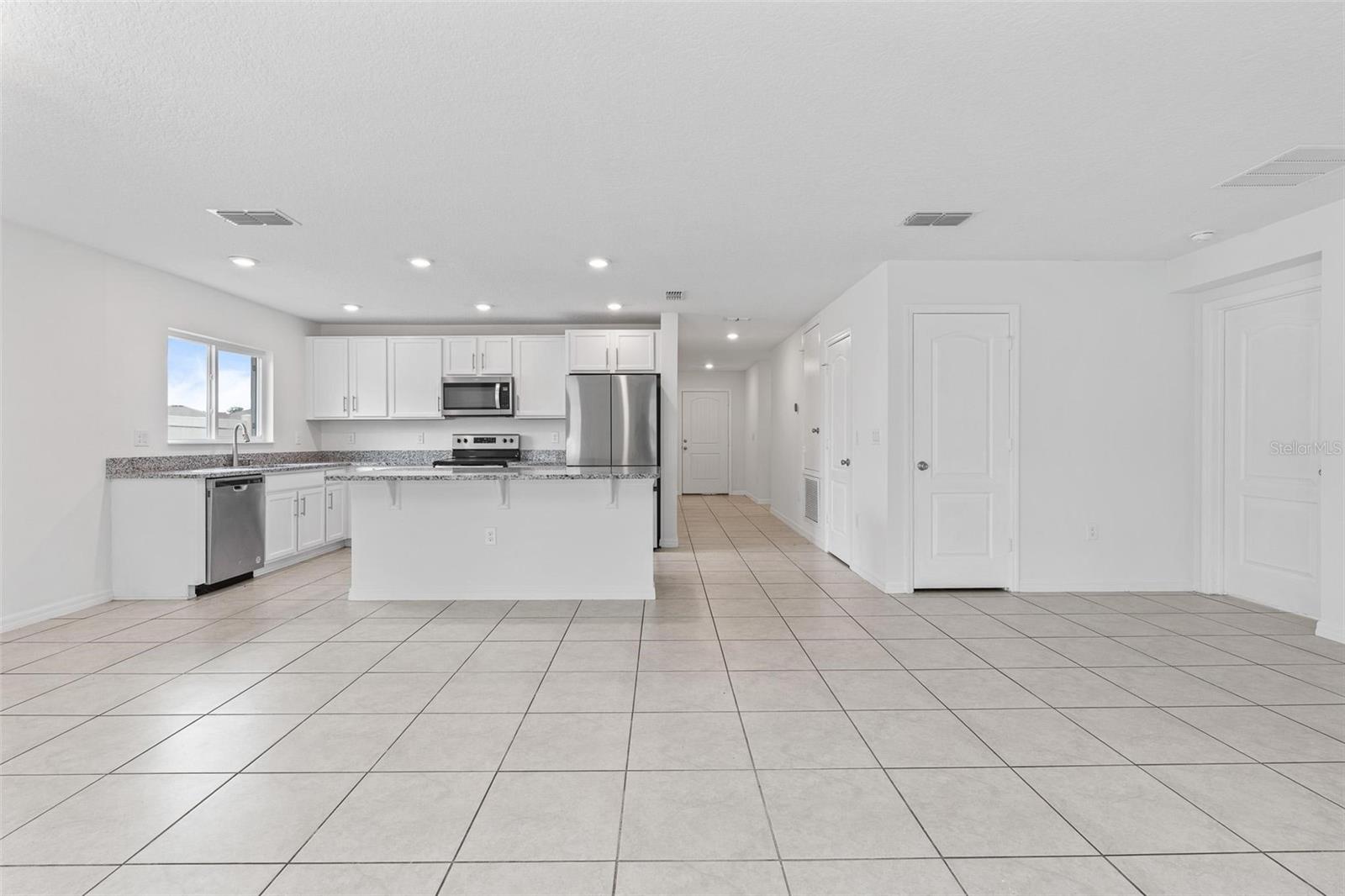 Image 28 of 35 For 1557 Venice Lane