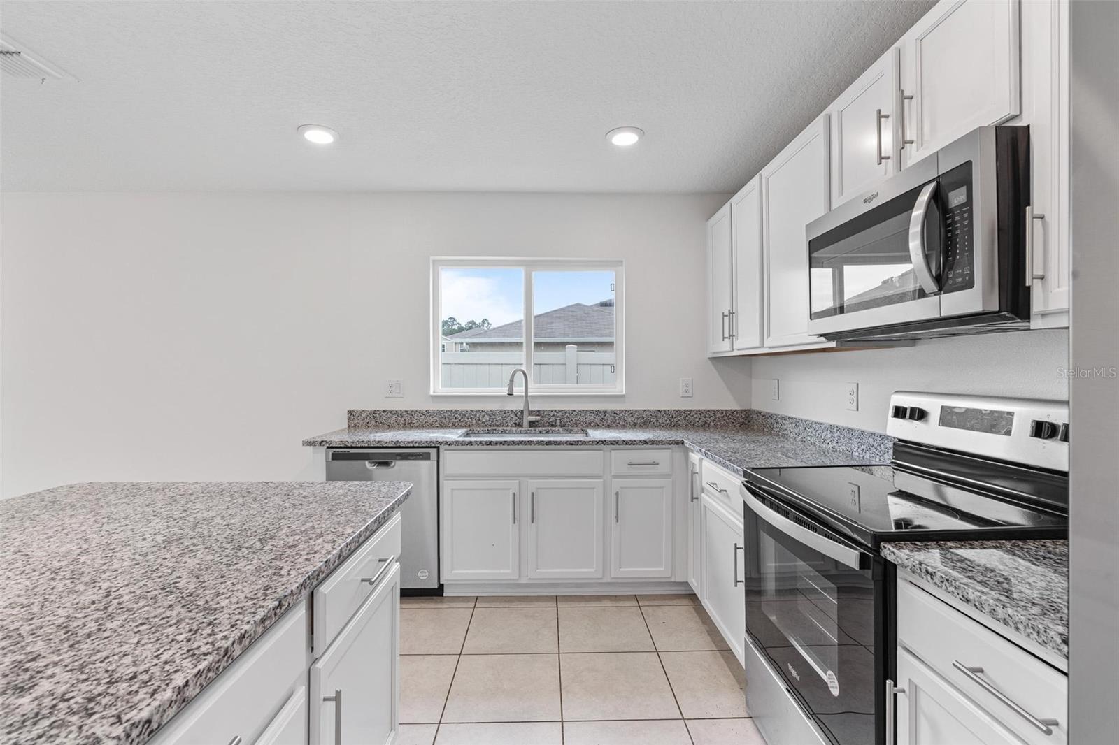 Image 32 of 35 For 1557 Venice Lane