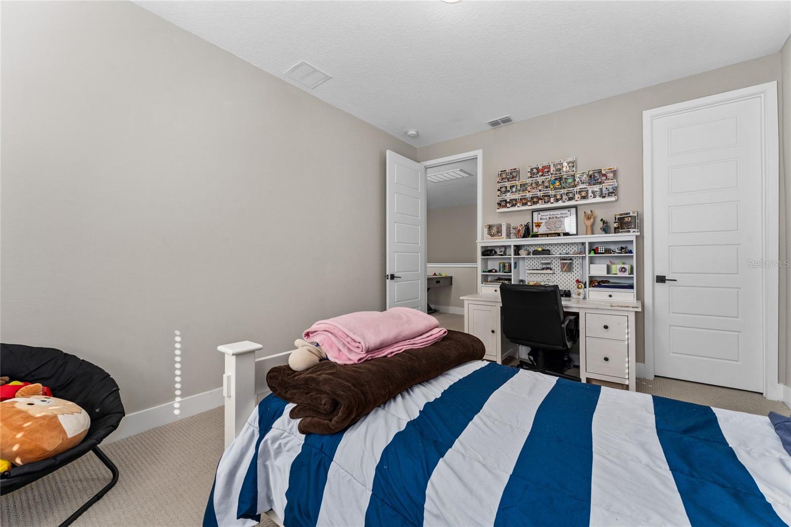 Image 32 of 41 For 2284 Bear Peak Road