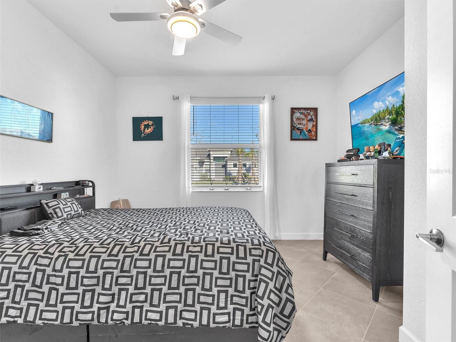 Image 11 of 26 For 7973 Lakes Edge Lane