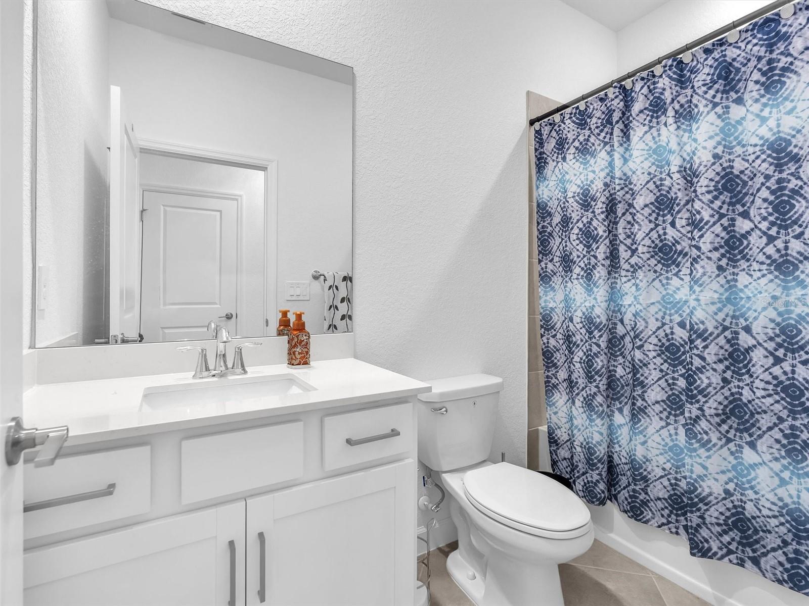 Image 13 of 26 For 7973 Lakes Edge Lane