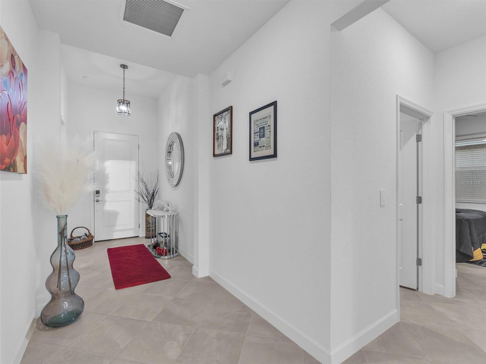 Image 4 of 26 For 7973 Lakes Edge Lane