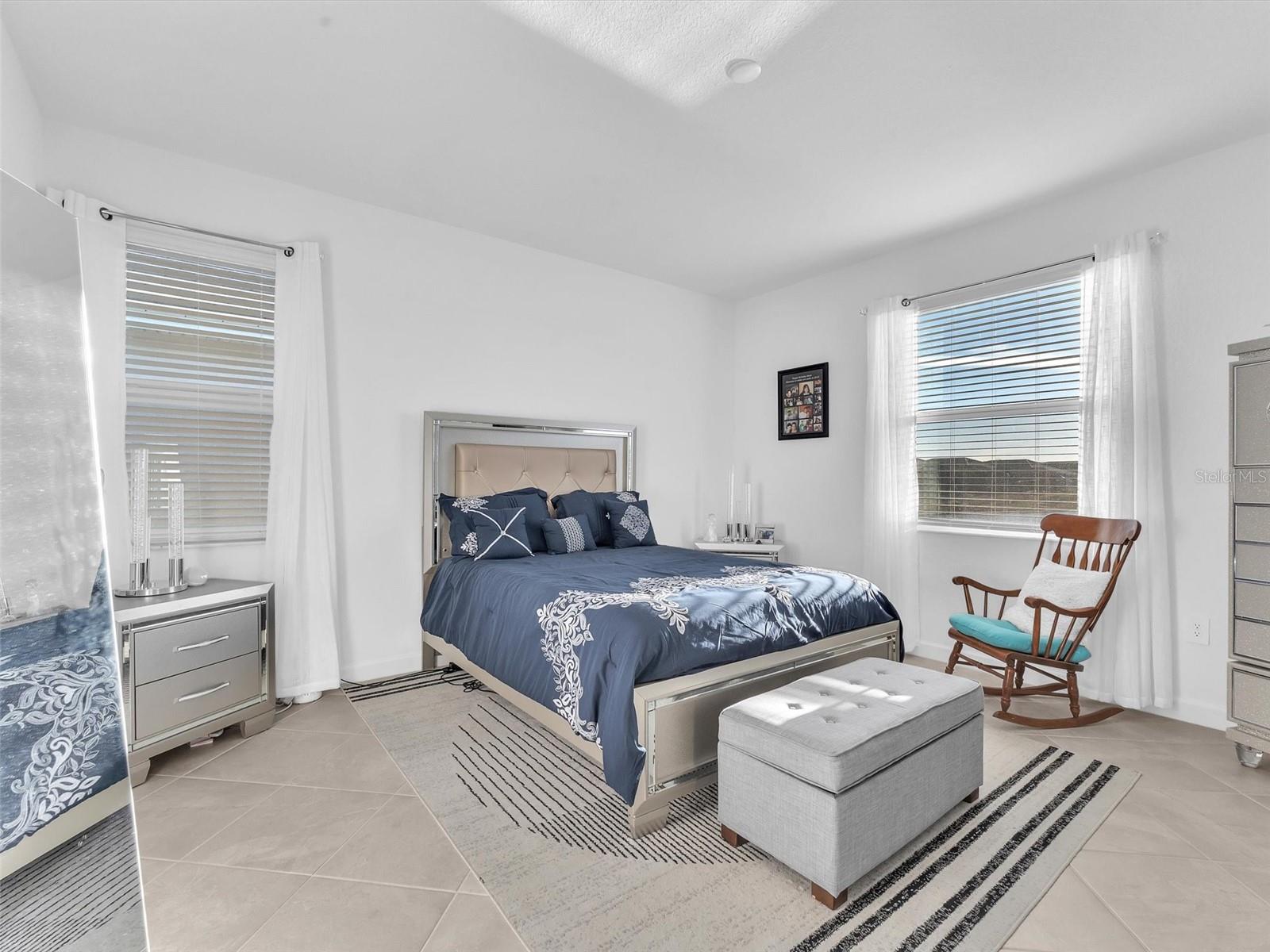 Image 9 of 26 For 7973 Lakes Edge Lane