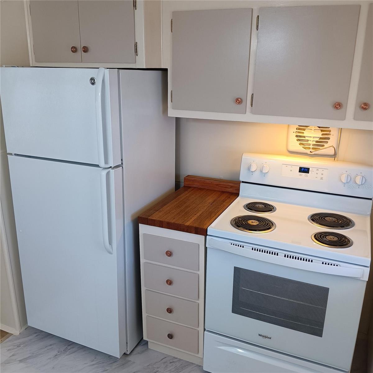 Image 12 of 35 For 810 49th Avenue