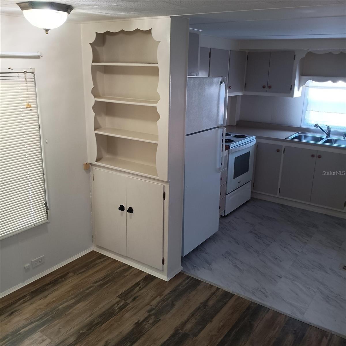 Image 13 of 35 For 810 49th Avenue