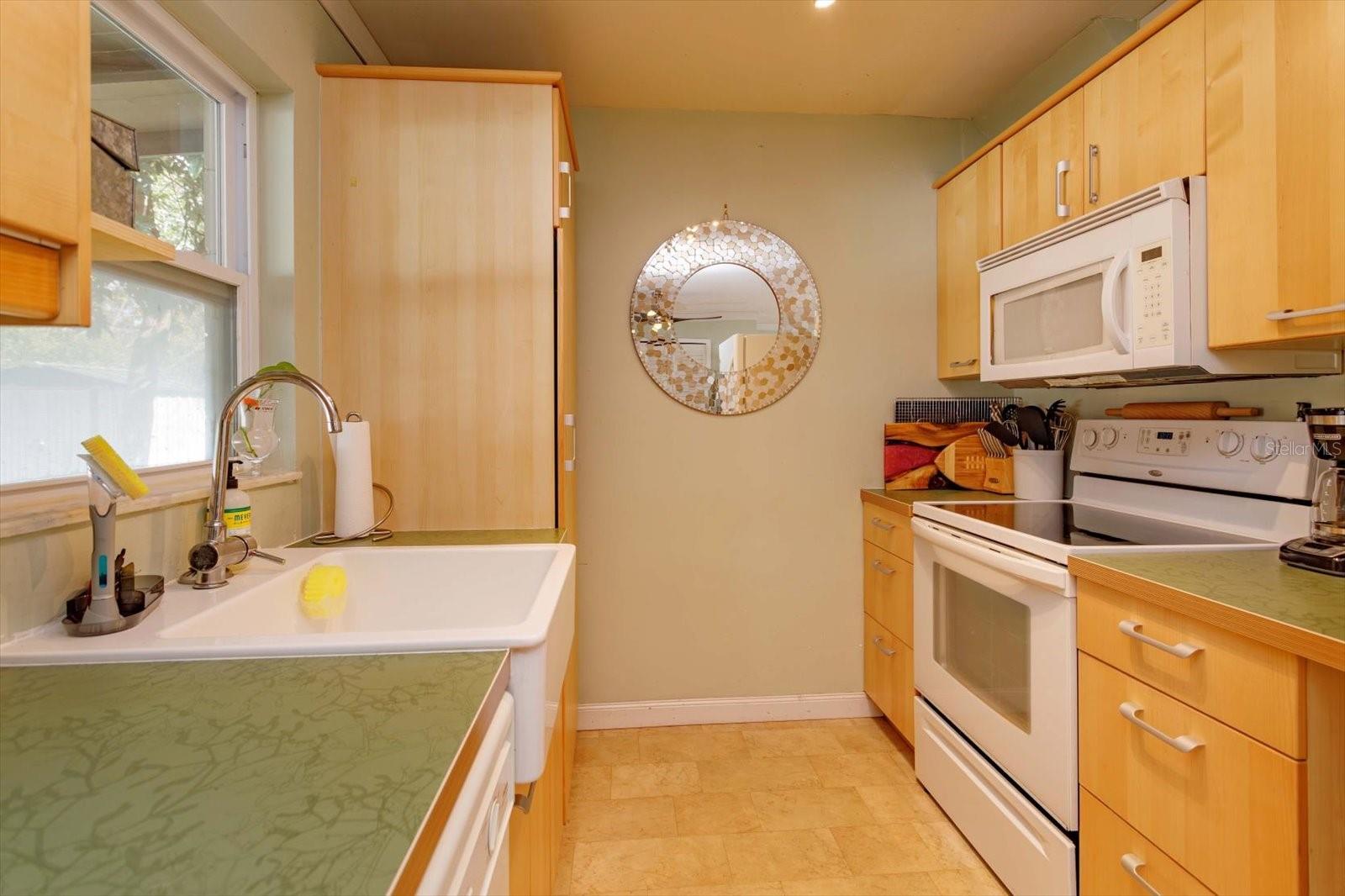 Image 15 of 26 For 902 Nicole Boulevard