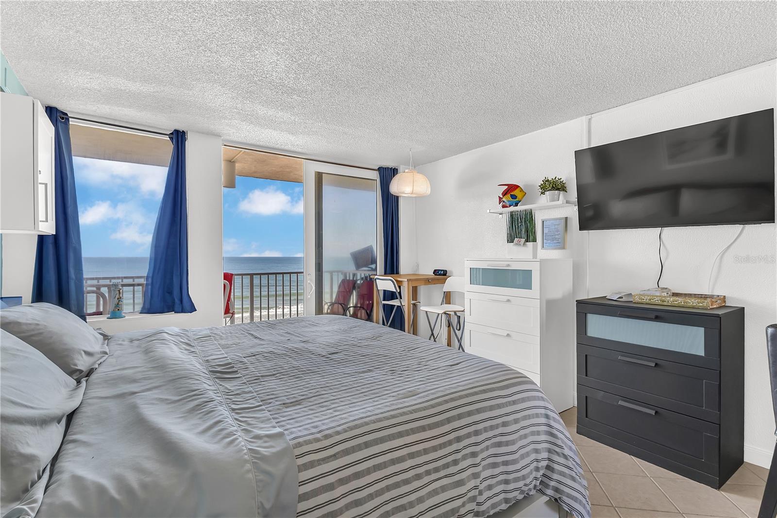 Image 5 of 24 For 701 Atlantic Avenue 508