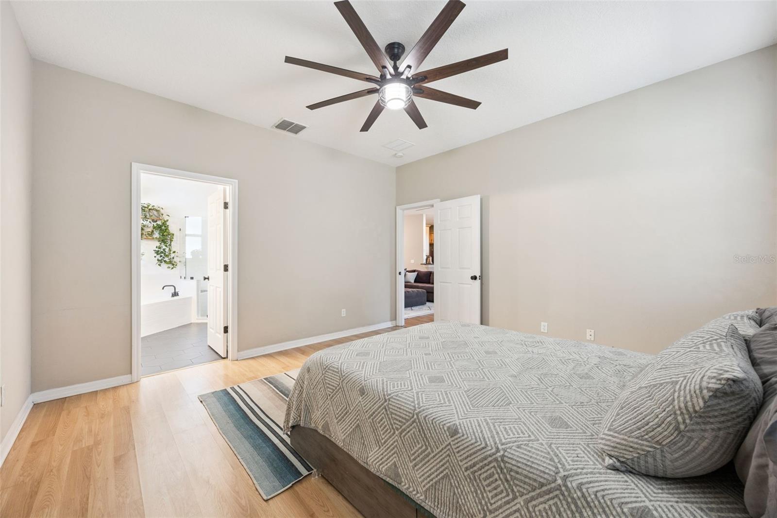 Image 14 of 35 For 8356 Baywood Vista Drive