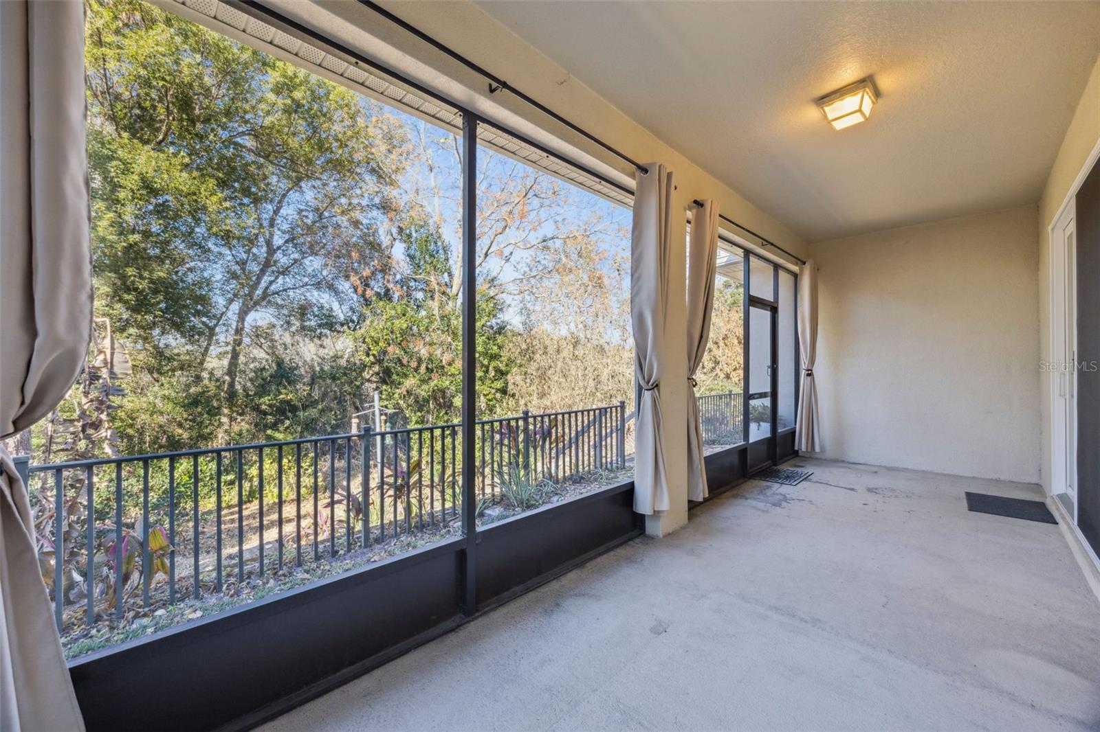 Image 25 of 35 For 8356 Baywood Vista Drive