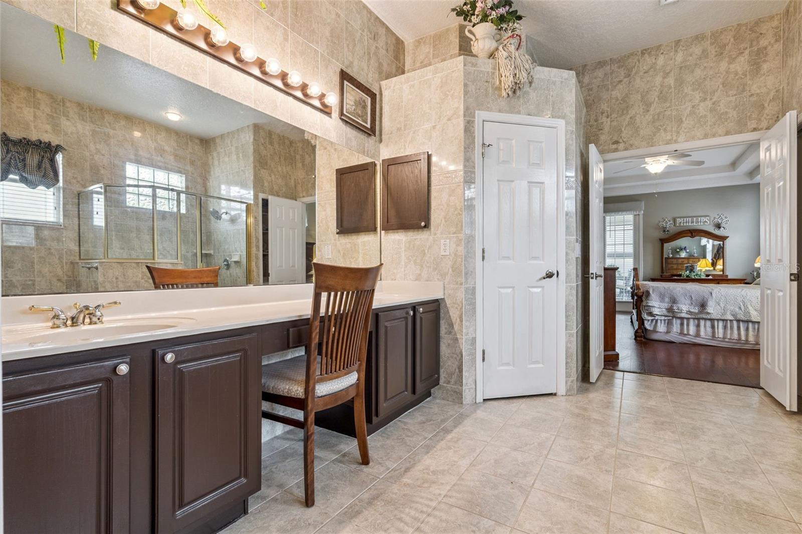 Image 13 of 43 For 12002 Shadowbrook Lane