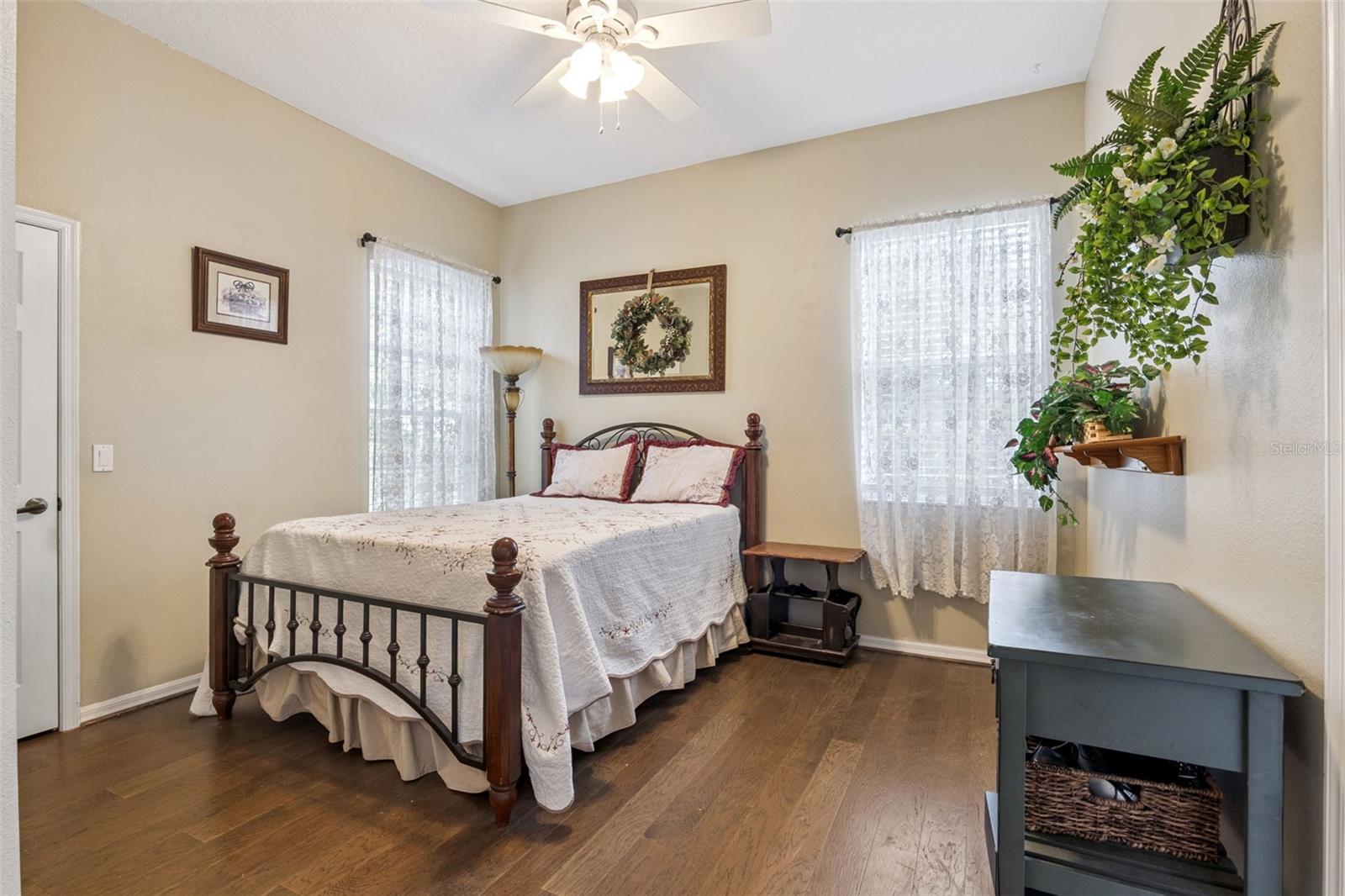 Image 15 of 43 For 12002 Shadowbrook Lane