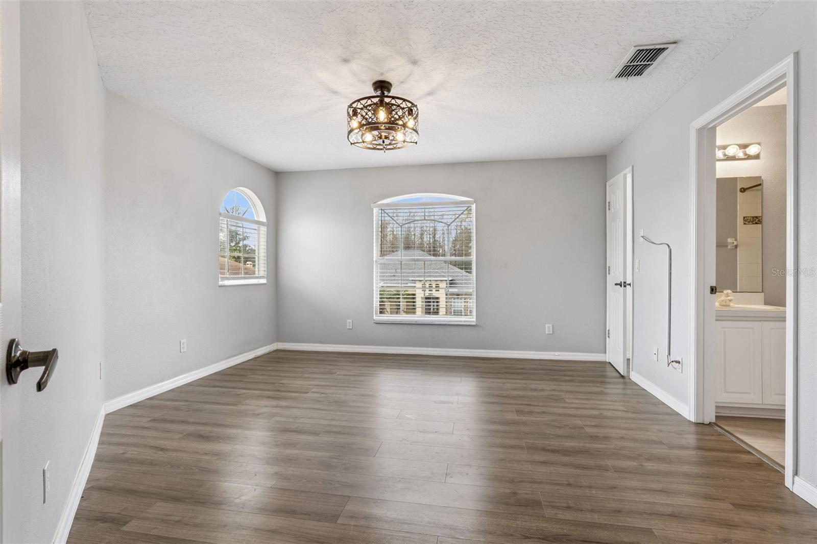 Image 22 of 43 For 12002 Shadowbrook Lane