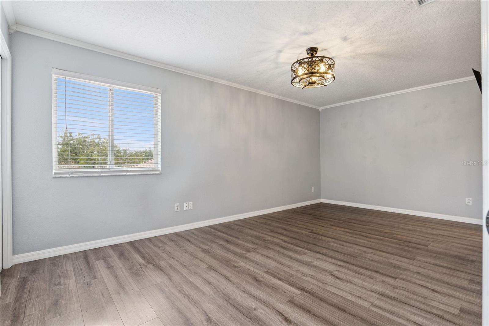 Image 23 of 43 For 12002 Shadowbrook Lane