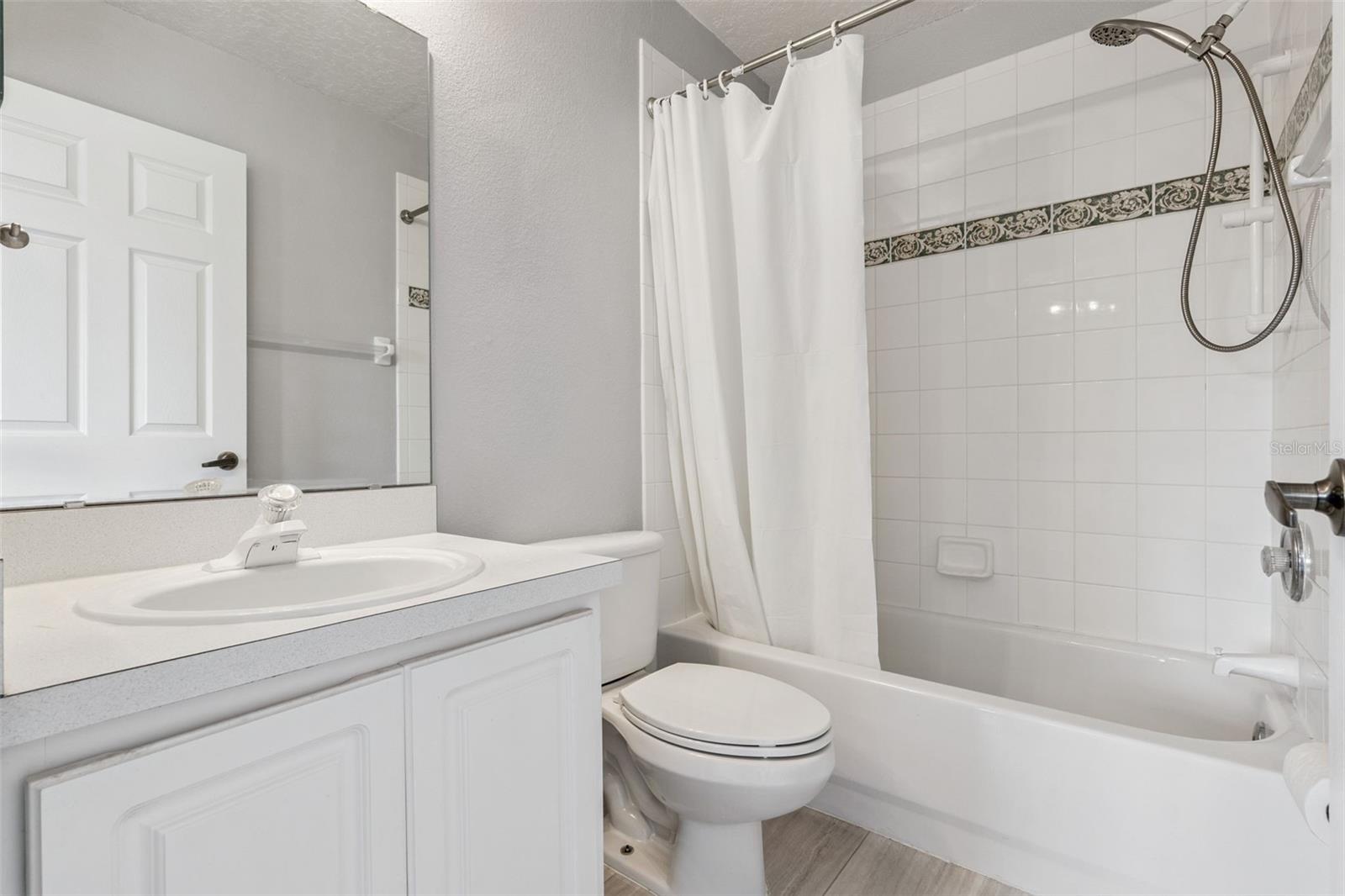 Image 26 of 43 For 12002 Shadowbrook Lane