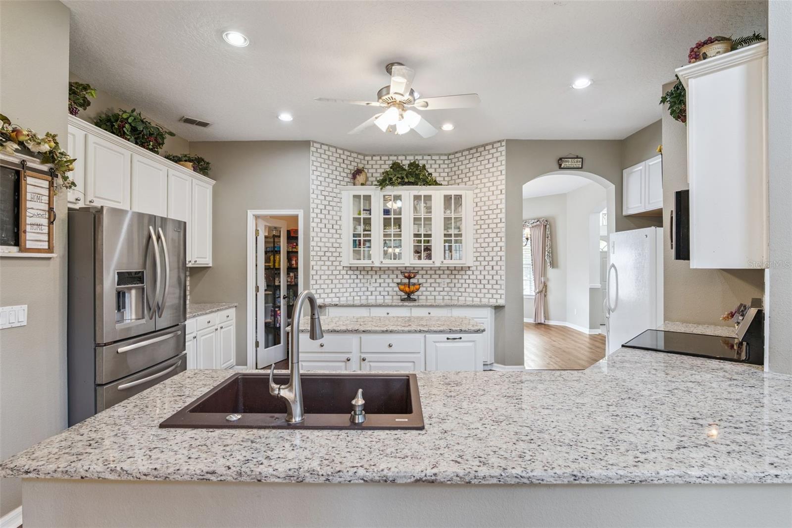 Image 5 of 43 For 12002 Shadowbrook Lane