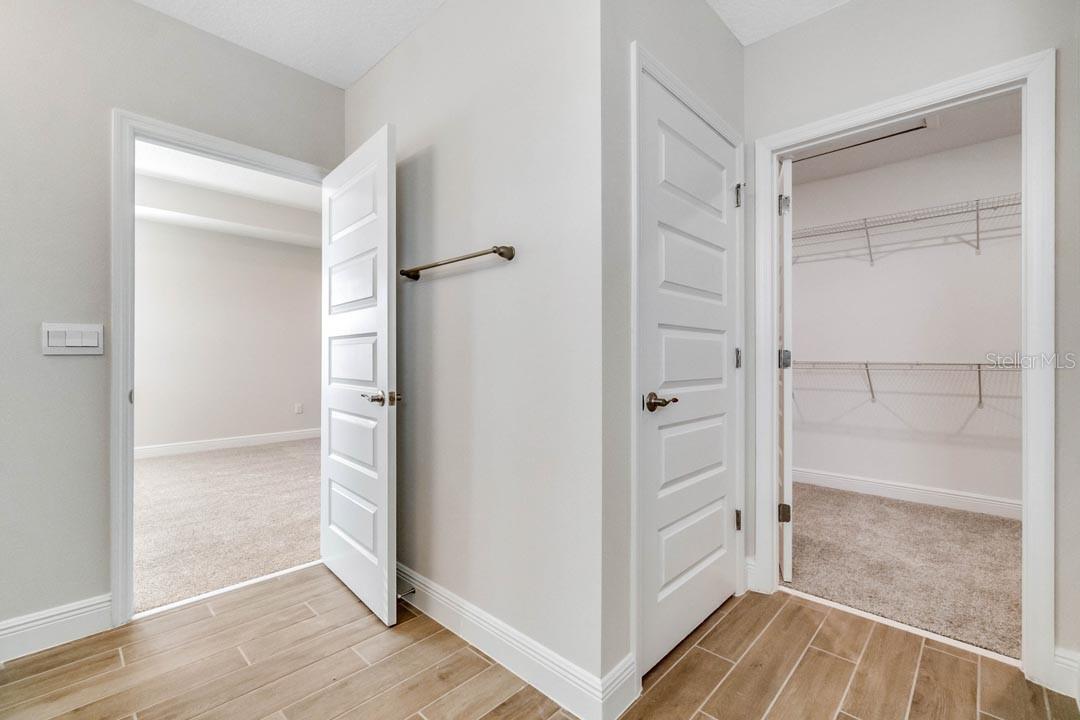 Image 36 of 48 For 11229 Hollow Bay Drive