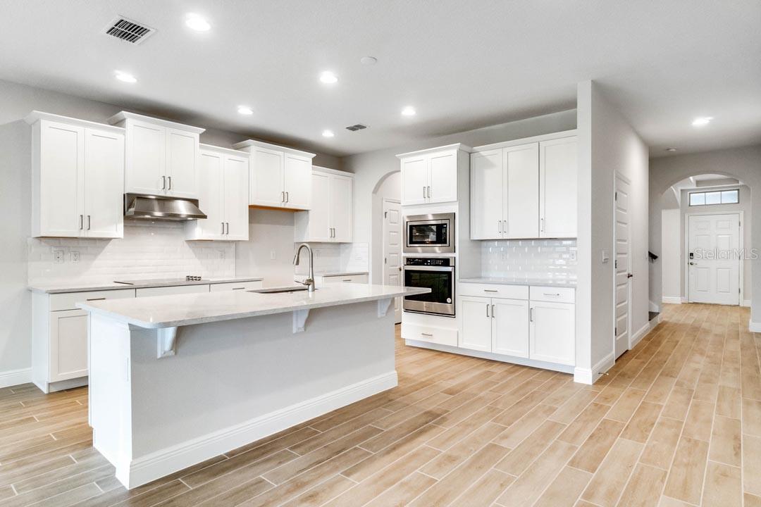 Image 8 of 48 For 11229 Hollow Bay Drive