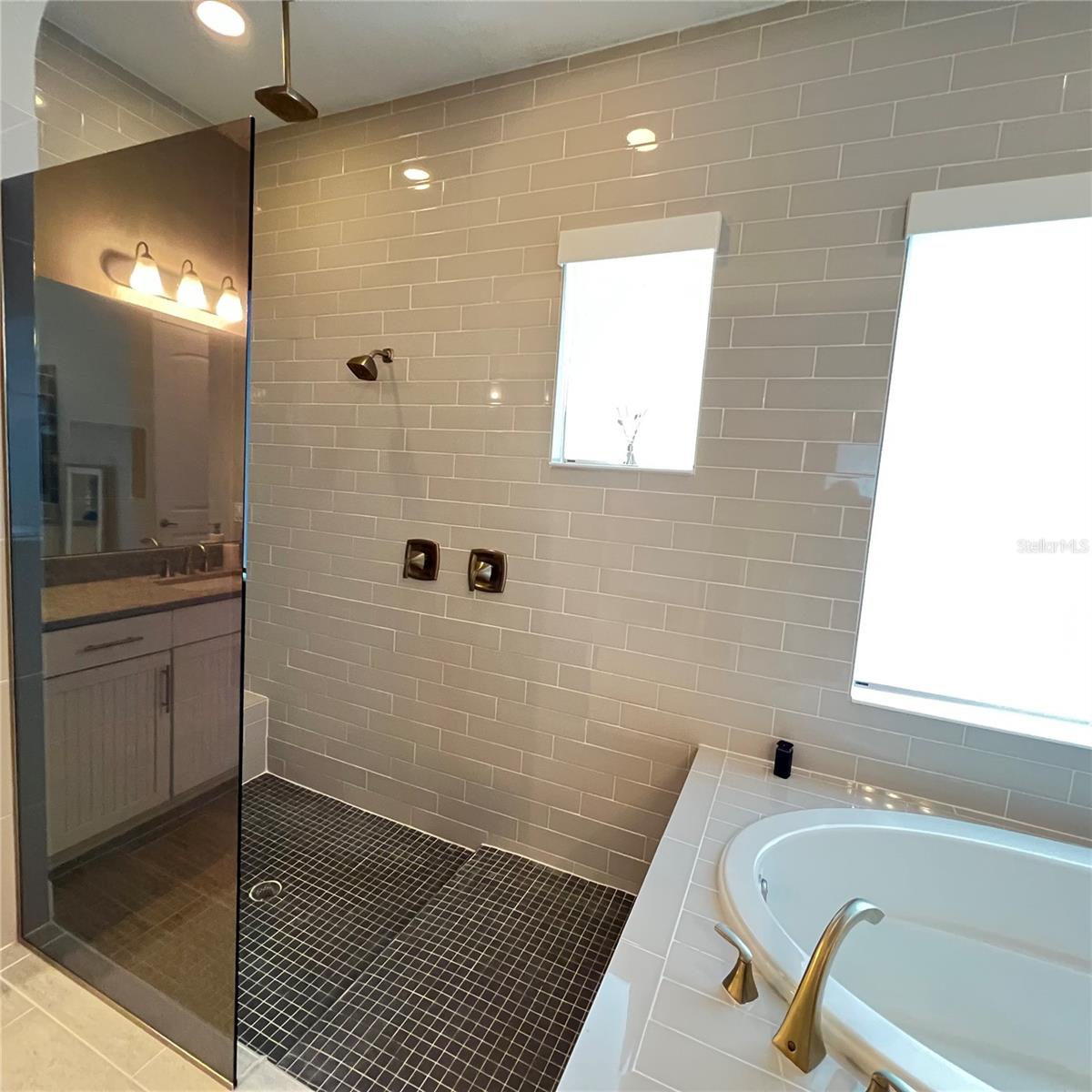 Image 41 of 76 For 16740 Turtle Hatch Drive