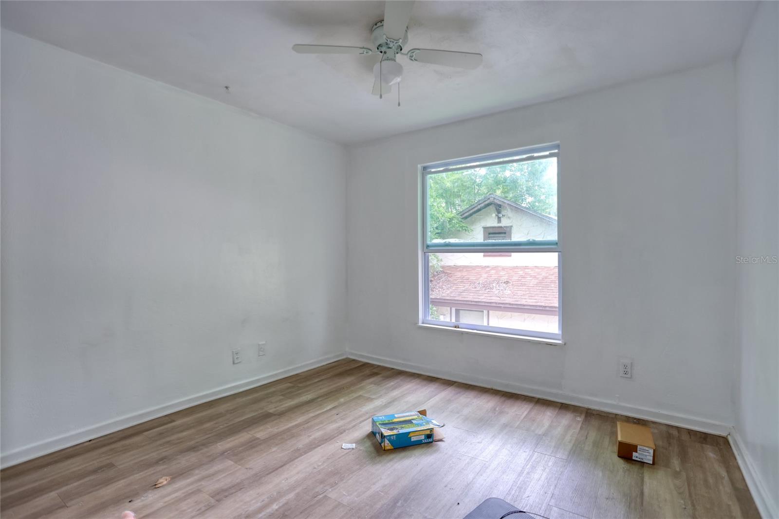 Image 17 of 18 For 538 Loomis Avenue