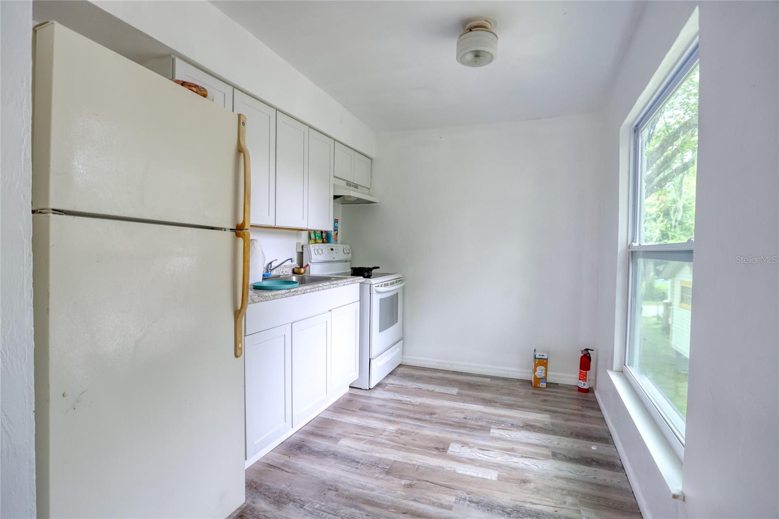 Image 18 of 18 For 538 Loomis Avenue