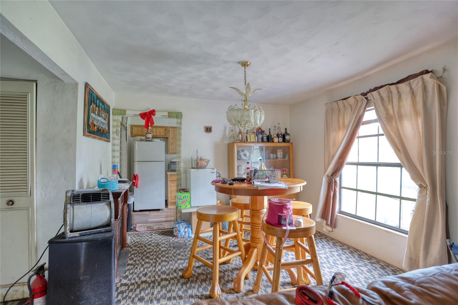 Image 4 of 18 For 538 Loomis Avenue