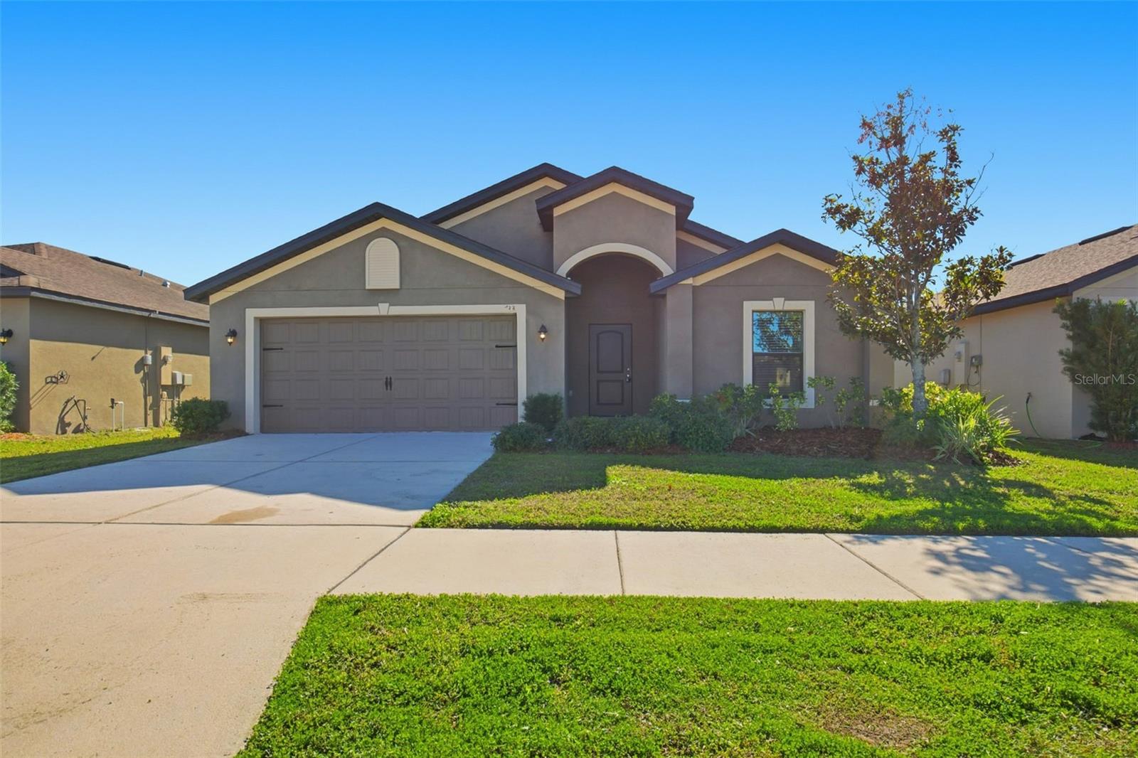 Image 2 of 39 For 733 Chatham Walk Drive