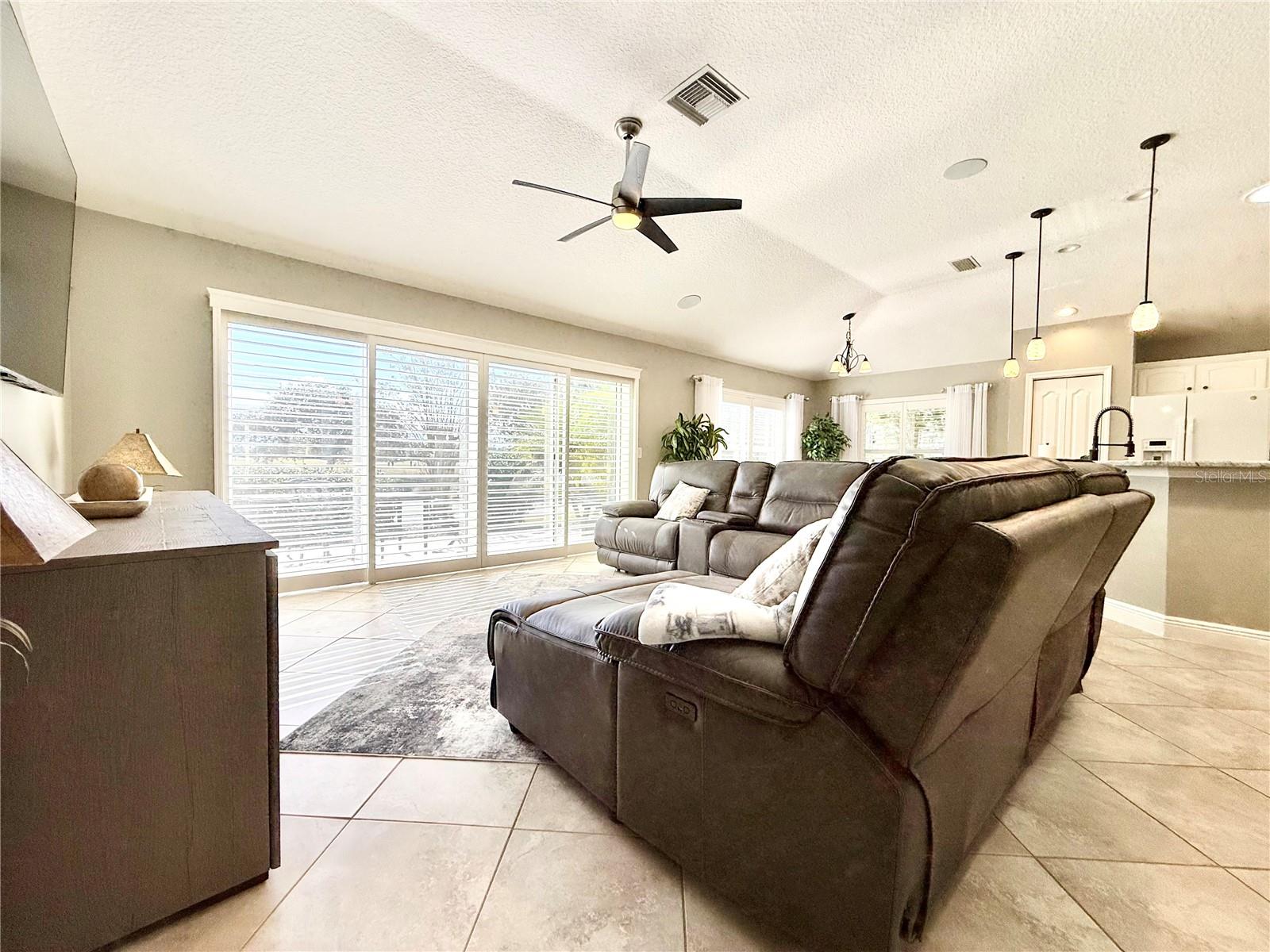 Image 10 of 60 For 3088 Berwyn Way