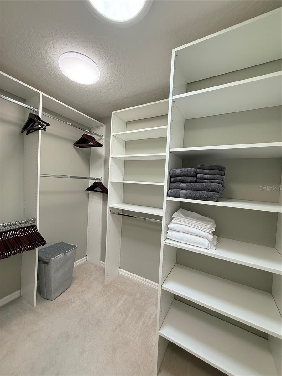 Image 34 of 60 For 3088 Berwyn Way