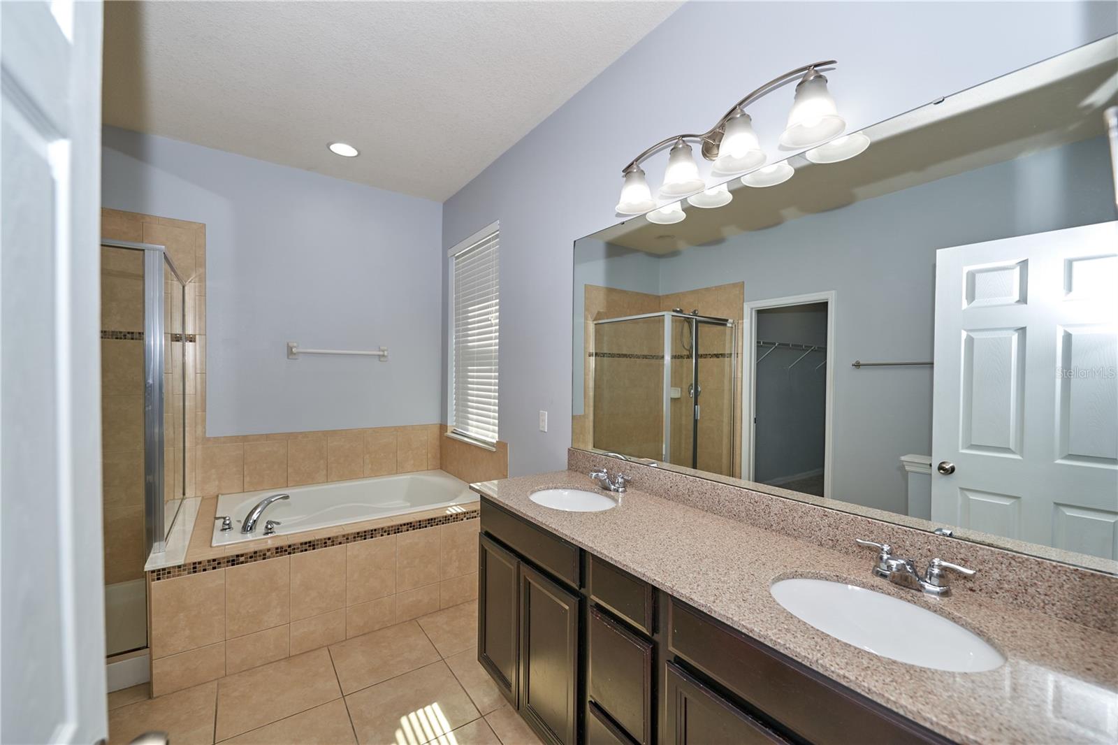 Image 31 of 47 For 2535 Hunley Loop