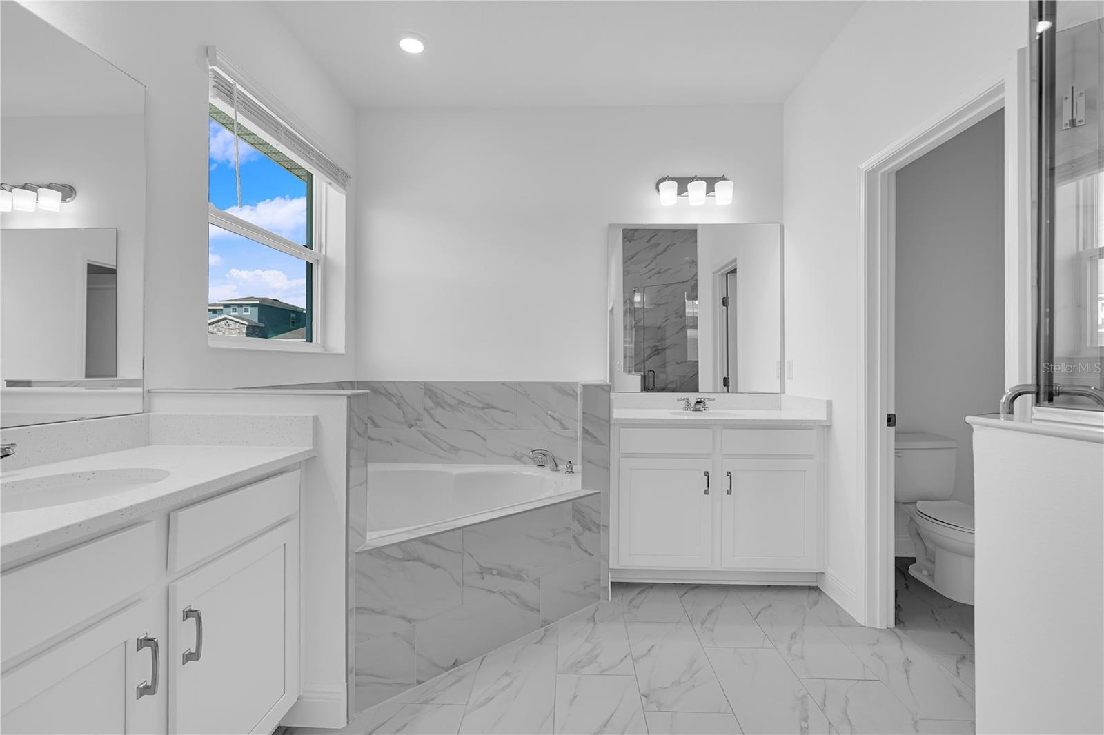 Image 12 of 27 For 2137 Sunshine Peak Dr