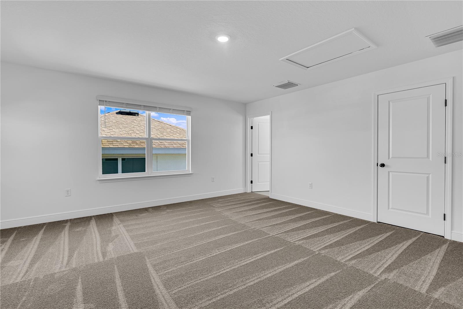 Image 16 of 27 For 2137 Sunshine Peak Dr