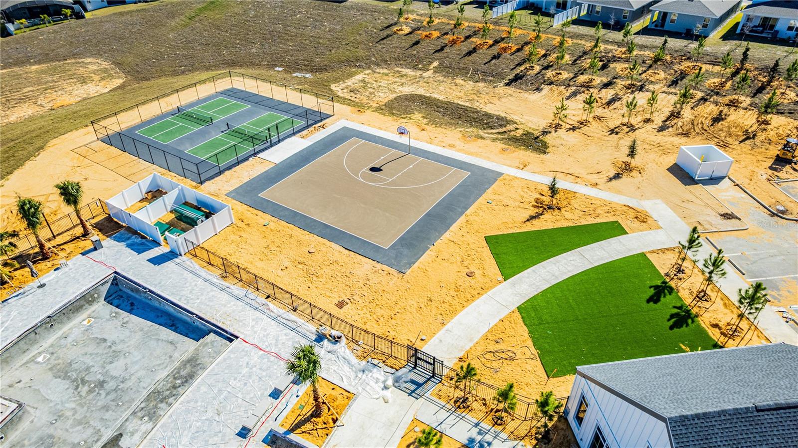 Image 26 of 27 For 2137 Sunshine Peak Dr